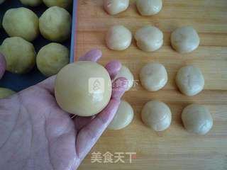 #新良首届烘焙大赛#广式绿豆沙蛋黄月饼的做法步骤:10