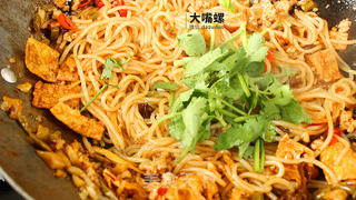 豆皮包螺蛳粉丨大嘴螺的做法步骤:6