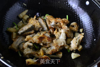 茄子烧鱼块的做法步骤:9