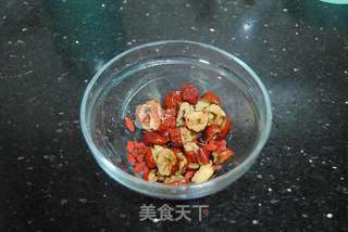 红枣莲子糖水的做法步骤:5