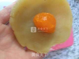 自制中秋月饼的做法步骤：11
