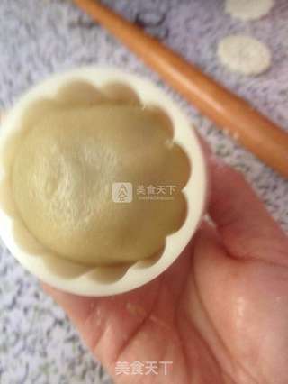 自制中秋月饼的做法步骤：16