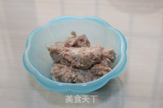 电饭煲做锅贴——香菇猪肉锅贴的做法步骤:4