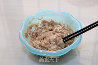 电饭煲做锅贴——香菇猪肉锅贴的做法步骤:5