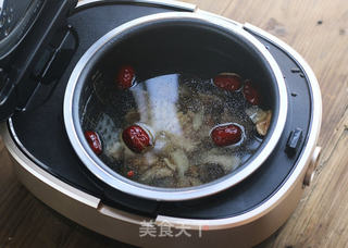 沙参玉竹老鸭汤的做法步骤:6