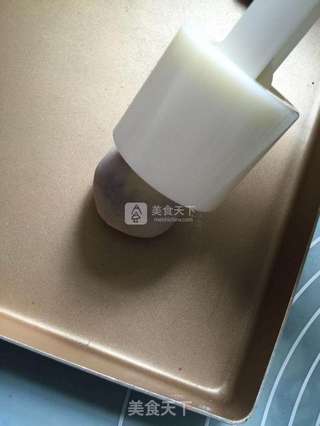 紫薯冰皮月饼的做法步骤:11