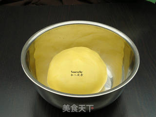 广式柠檬伍仁月饼的做法步骤:3