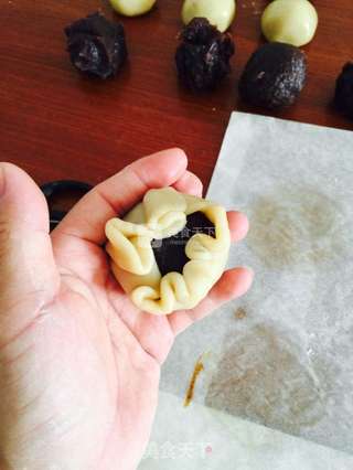 豆沙馅月饼的做法步骤:6