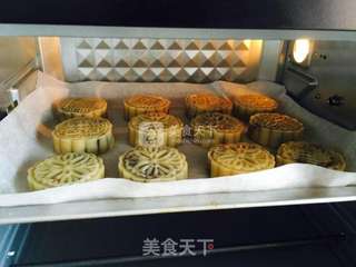 豆沙馅月饼的做法步骤:10