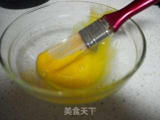 滋味美绝的奶黄月饼的做法步骤:10