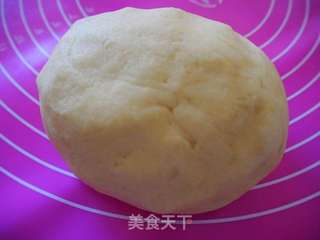 滋味美绝的奶黄月饼的做法步骤:4
