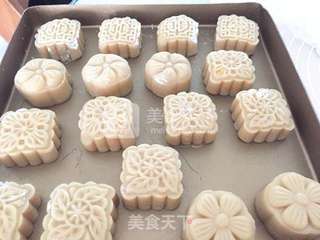 金沙奶黄月饼的做法步骤:19