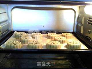 广式果干五仁月饼的做法步骤:22