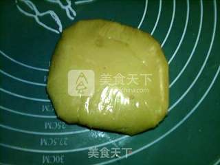 广式果干五仁月饼的做法步骤:5