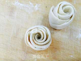 玫瑰花馒头的做法步骤:10