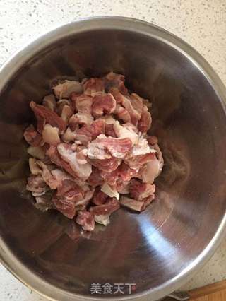 牛腩炖西红柿的做法步骤:3
