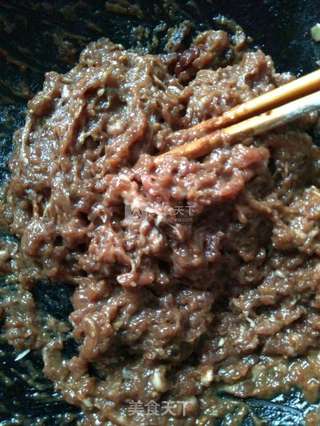 猪肉大葱饺子,的做法步骤:2
