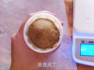 栗蓉皮豆沙月饼的做法步骤:14