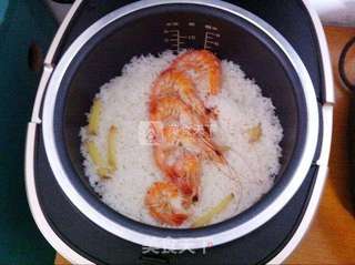 原汁鲜虾焖饭的做法步骤:6