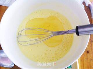 铁釜饭煲版葡萄干酸奶蛋糕的做法步骤:3