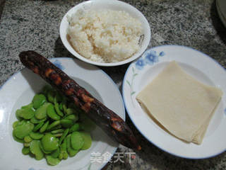 麻辣香肠蚕豆糯米烧卖的做法步骤：1