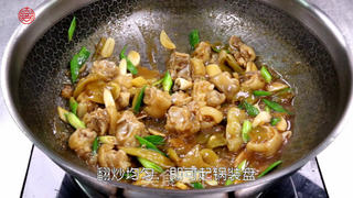 开味酸菜猪脚的做法步骤:7