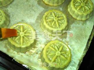 广式五仁瑶柱月饼的做法步骤:23