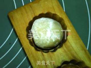 广式五仁瑶柱月饼的做法步骤:18