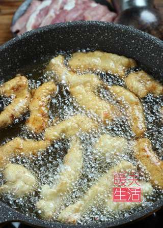 糖醋里脊的做法步骤:4