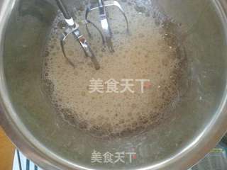咖啡戚风蛋糕的做法步骤:9