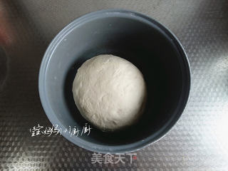 圆白菜芹菜猪肉包的做法步骤:2