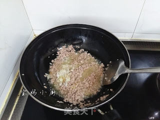 圆白菜芹菜猪肉包的做法步骤:3