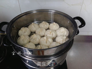 圆白菜芹菜猪肉包的做法步骤:16