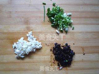  豆豉辣酱拌金针菇的做法步骤：5
