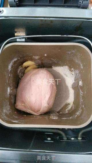 火龙果盘花小餐包的做法步骤:5