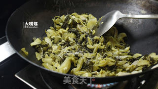 特色螺蛳斑鱼锅丨大嘴螺的做法步骤:4