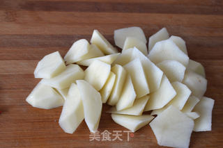 香辣锅巴土豆的做法步骤:2