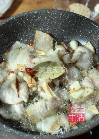 回锅肉的做法步骤:4