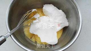 原味戚风蛋糕的做法步骤:16