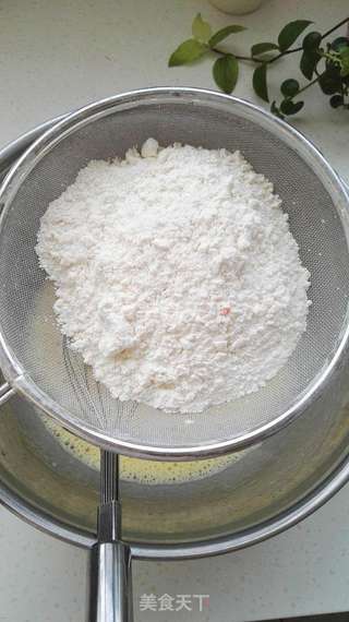 原味戚风蛋糕的做法步骤:7