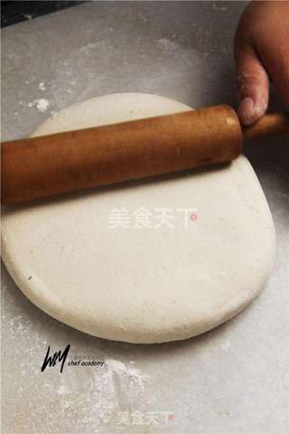 玫瑰花装饰面包的做法步骤:3
