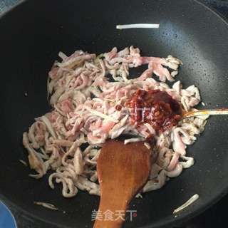 鱼香肉丝的做法步骤:3