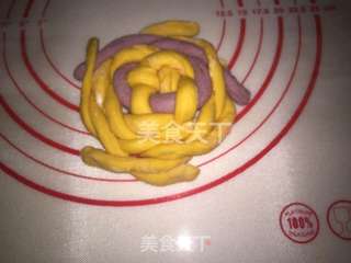 彩色绣球馒头的做法步骤:8