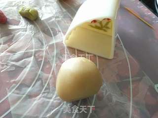 花式桃山月饼的做法步骤:10