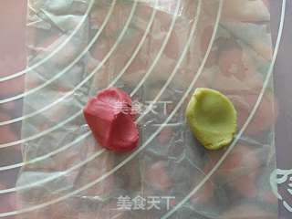 花式桃山月饼的做法步骤:7