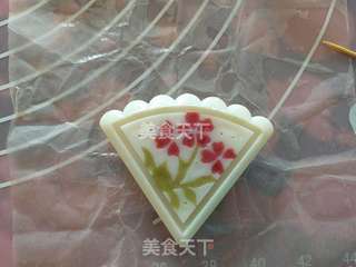 花式桃山月饼的做法步骤:8