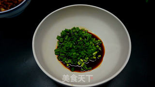 韭菜肉酱面------天凉好个秋的做法步骤：12