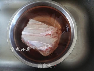 土豆烧牛腩的做法步骤:2