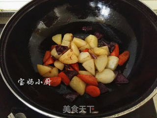 土豆烧牛腩的做法步骤:10