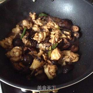 小鸡炖蘑菇的做法步骤:6